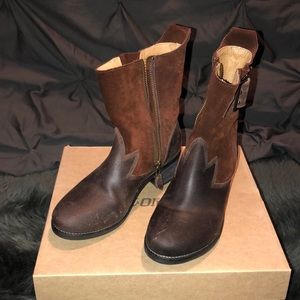 Genuine leather boots